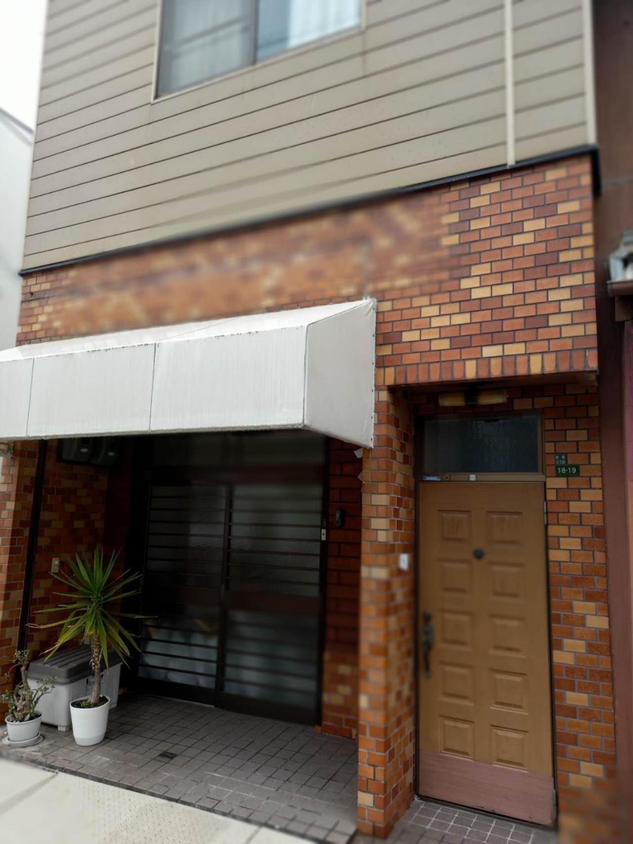 Lucky House Guest House Osaka Exterior photo
